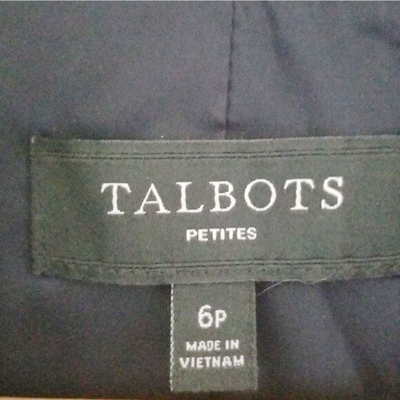 Talbots blazer two button front closure - Picture 3 of 7